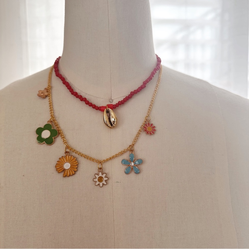 Y2K FLORAL CHARM necklace - Picture 4 of 4